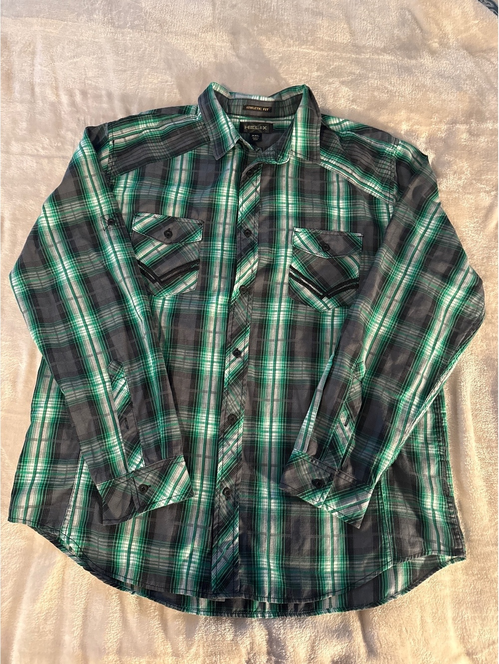 Helix Athletic Fit Men’s XXL Long Sleeve Button Down Shirt